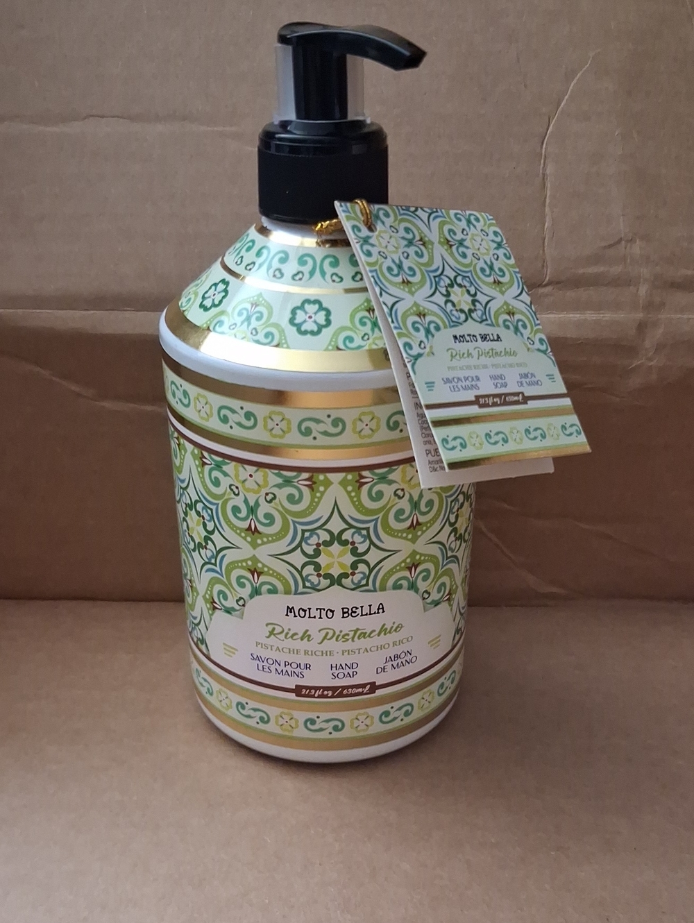 Molto BELLA HAnd Soap Nwt